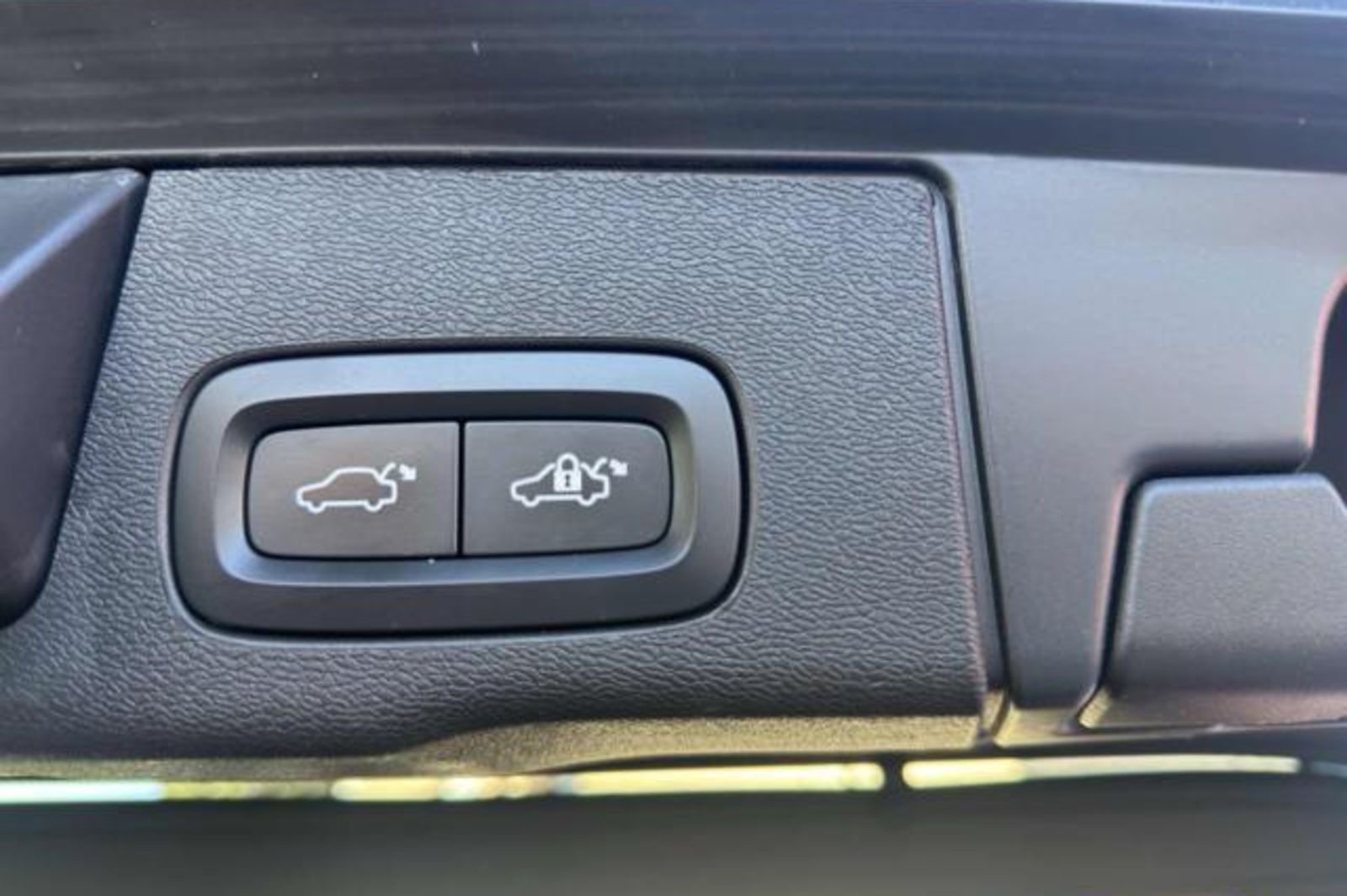 VOLVO XC60 T6 Recharge Plug-in Hybrid AWD Inscription Express