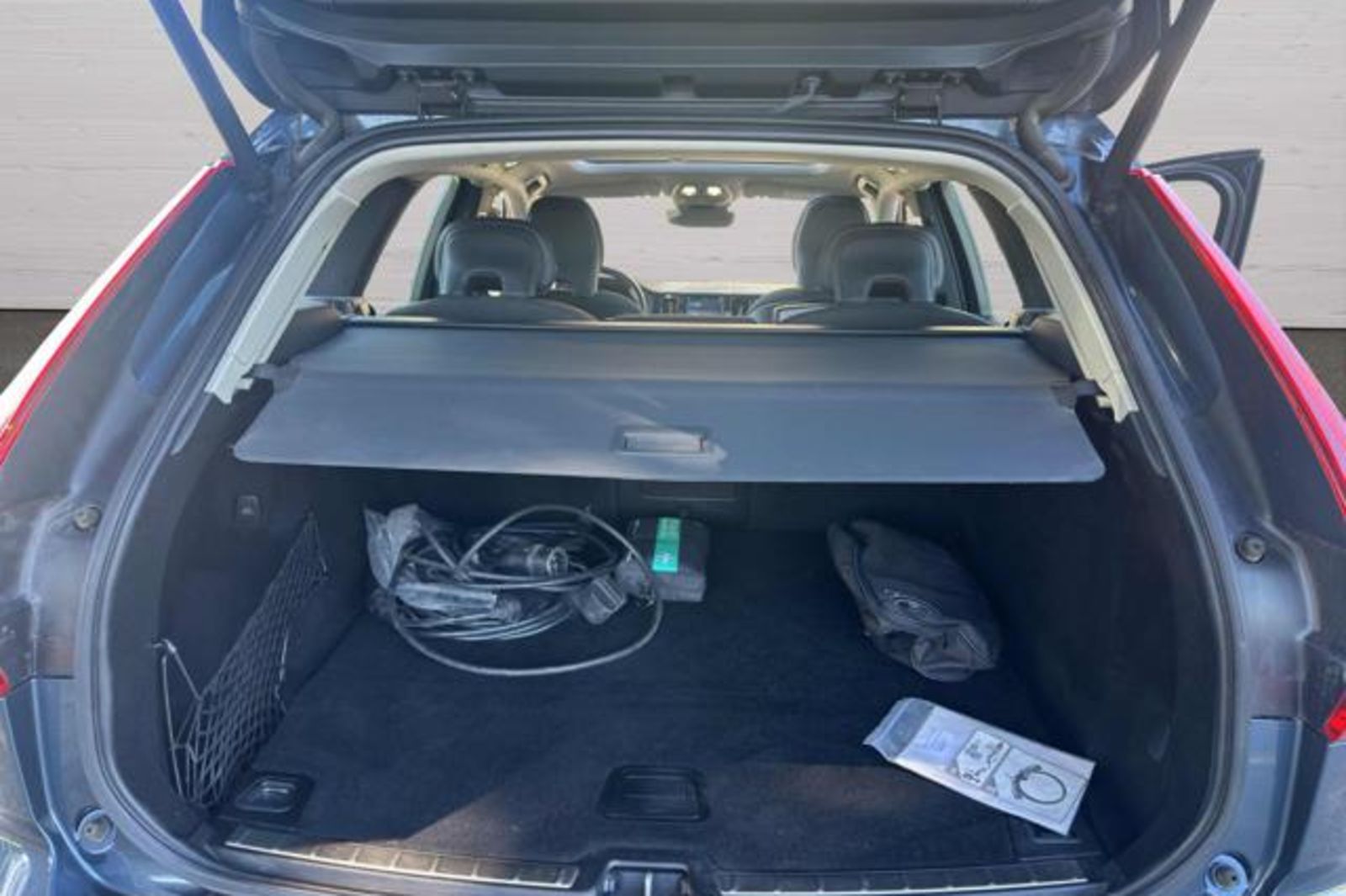 VOLVO XC60 T6 Recharge Plug-in Hybrid AWD Inscription Express