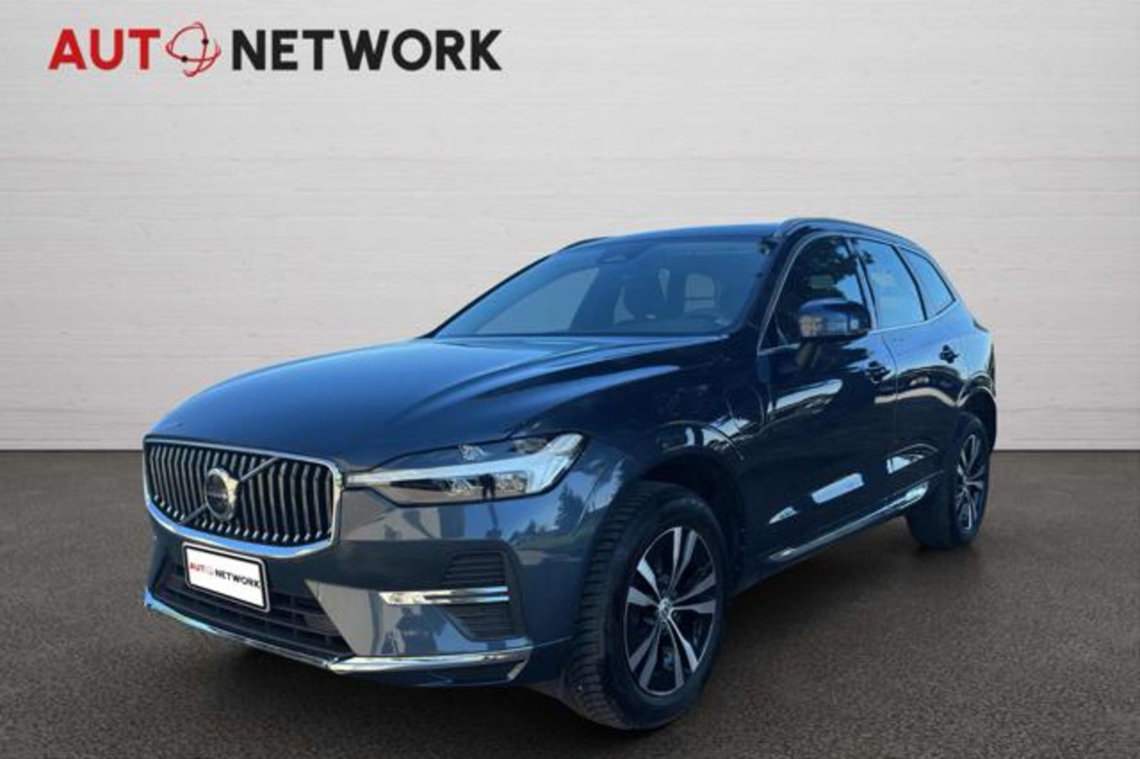 VOLVO XC60 T6 Recharge Plug-in Hybrid AWD Inscription Express