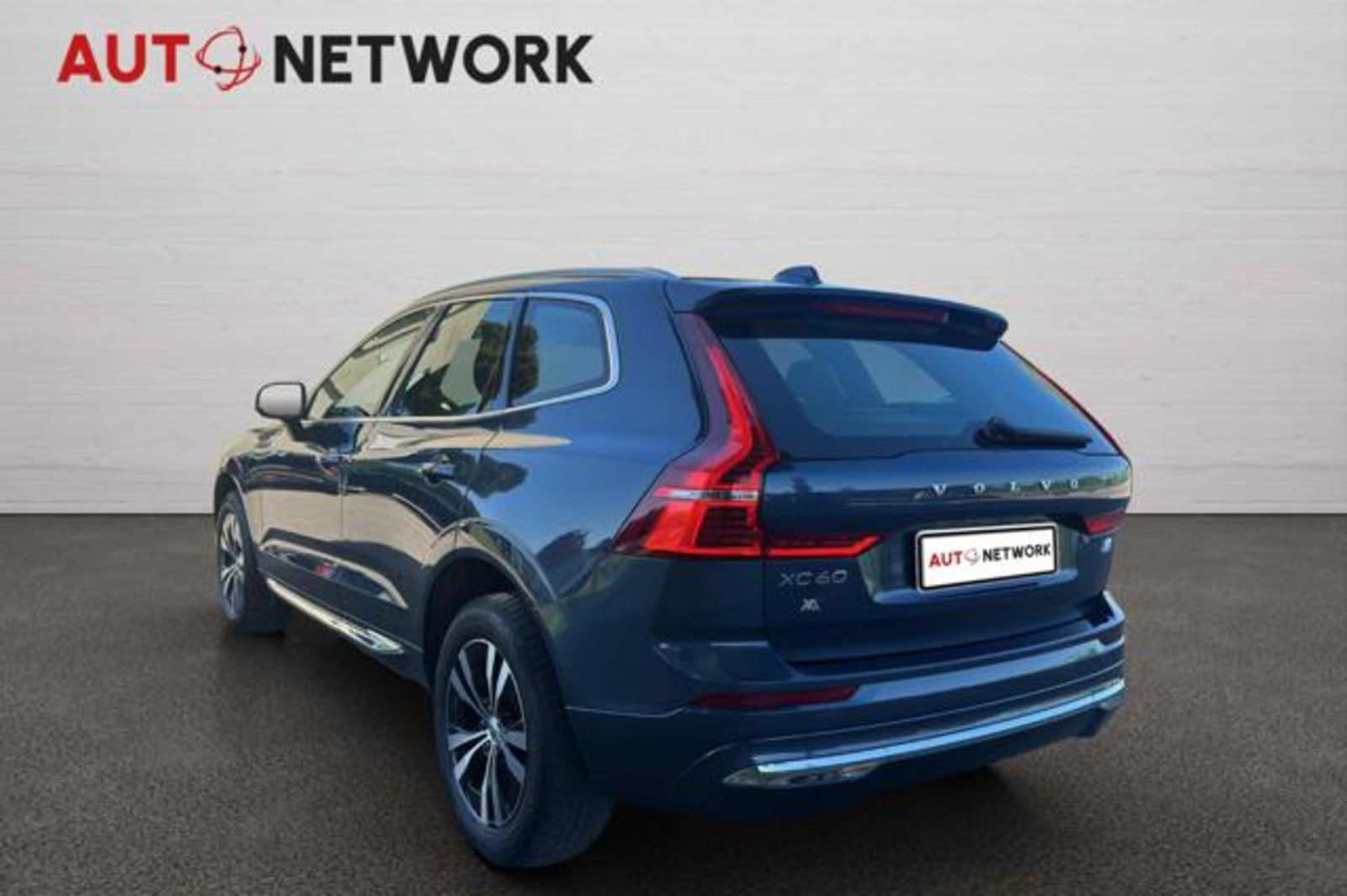 VOLVO XC60 T6 Recharge Plug-in Hybrid AWD Inscription Express